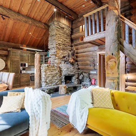 Pukelo Arctic With Wifi Sauna 4 Poster Bed Fireplace Prázdninový dům Salla